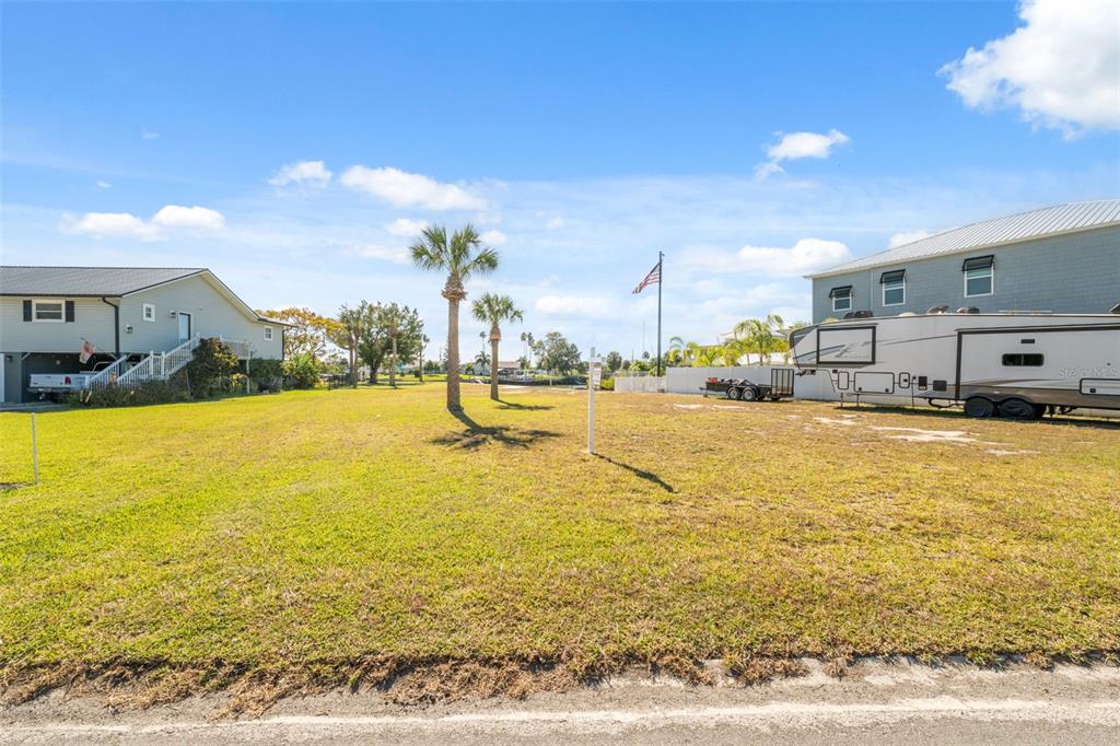 3616 Flamingo Boulevard Spring Hill, FL 34607 - Photo 8 of 35 a view of an ocean and beach