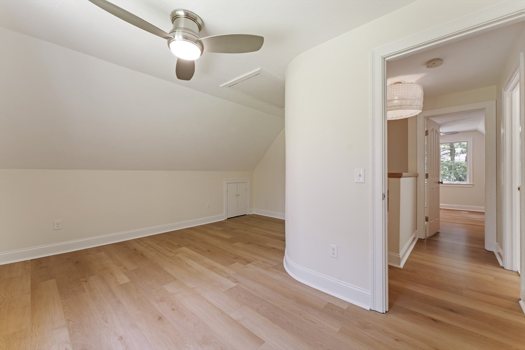 10 Mayflower Path Wayland, MA 01778 - Photo 24 of 33
