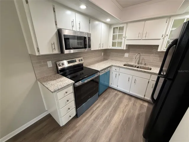 $1,995 | 14731 Pine Glen Circle, Lutz, FL 33559