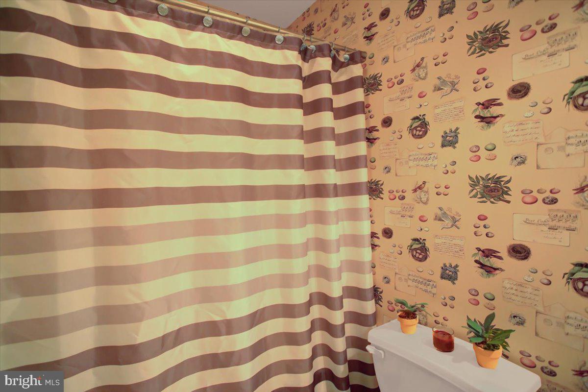 2267 Ionoff Road Harrisburg, PA 17110 - Photo 16 of 32 Gallery Image 16