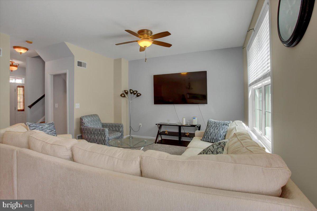 2267 Ionoff Road Harrisburg, PA 17110 - Photo 7 of 32 Gallery Image 7