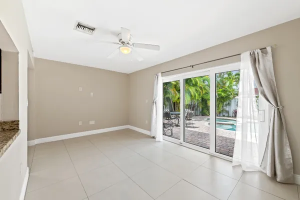 $4,400 | 313 Southeast 4th Terrace, Dania Beach, FL 33004