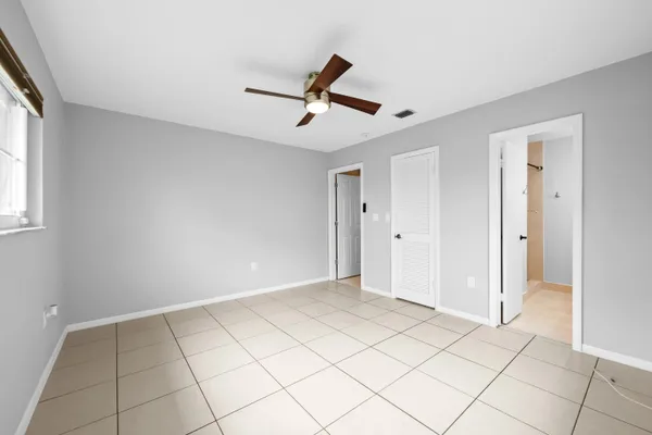 $4,400 | 313 Southeast 4th Terrace, Dania Beach, FL 33004