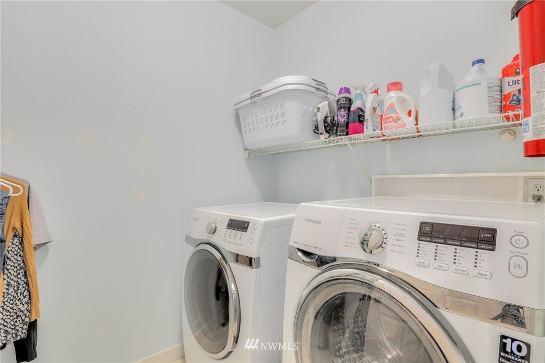 5041 Northeast 4th Place Renton, WA 98059 - Photo 22 of 32 Gallery Image 22