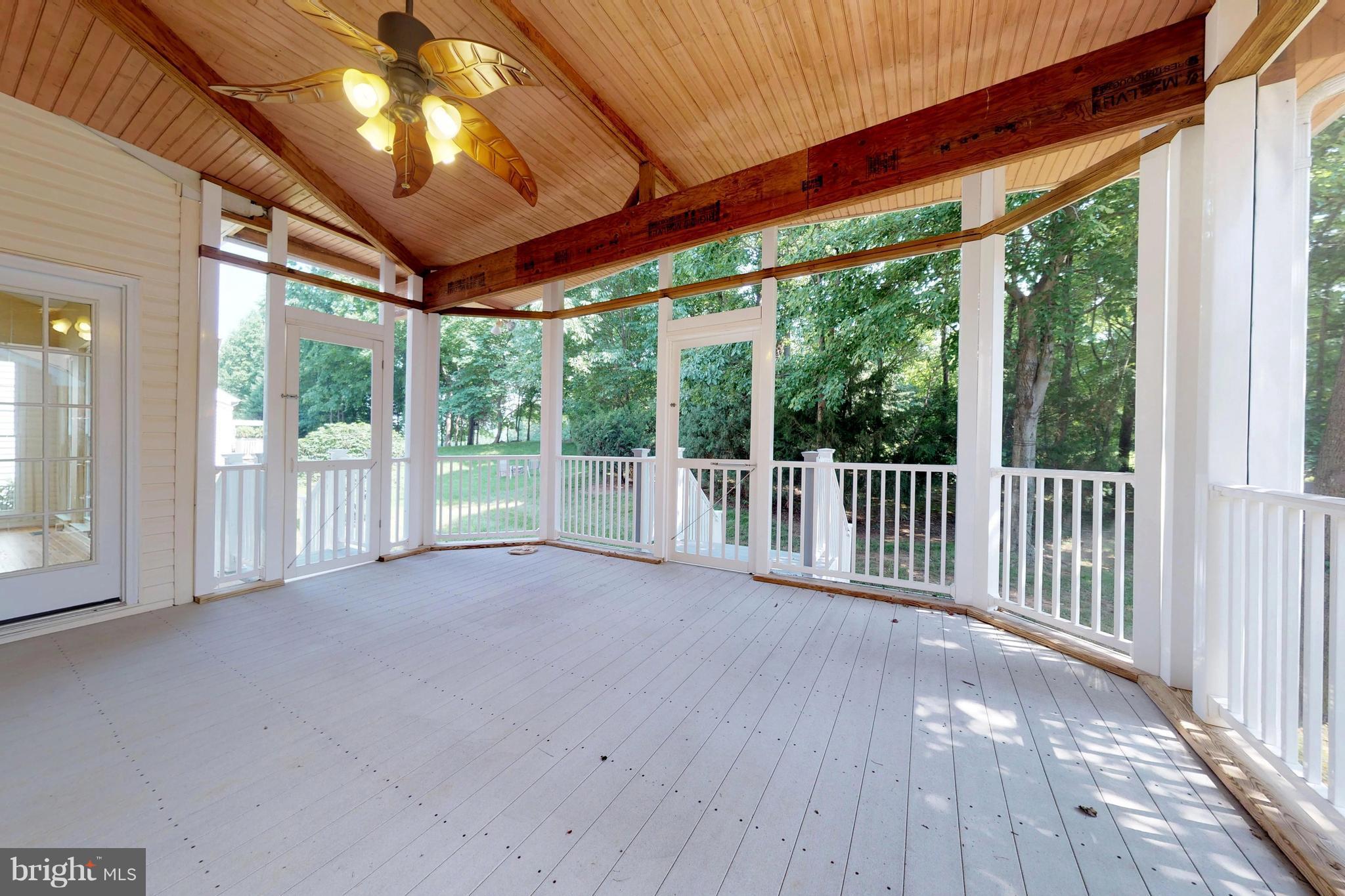 14408 Clubhouse Road Gainesville, VA 20155 - Photo 14 of 30 Exterior (Rear)