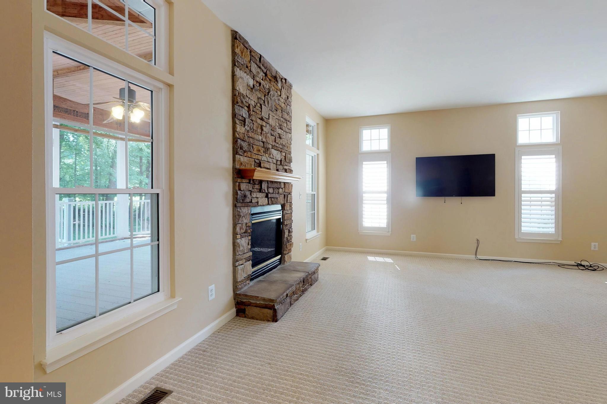 14408 Clubhouse Road Gainesville, VA 20155 - Photo 15 of 30 Family Room