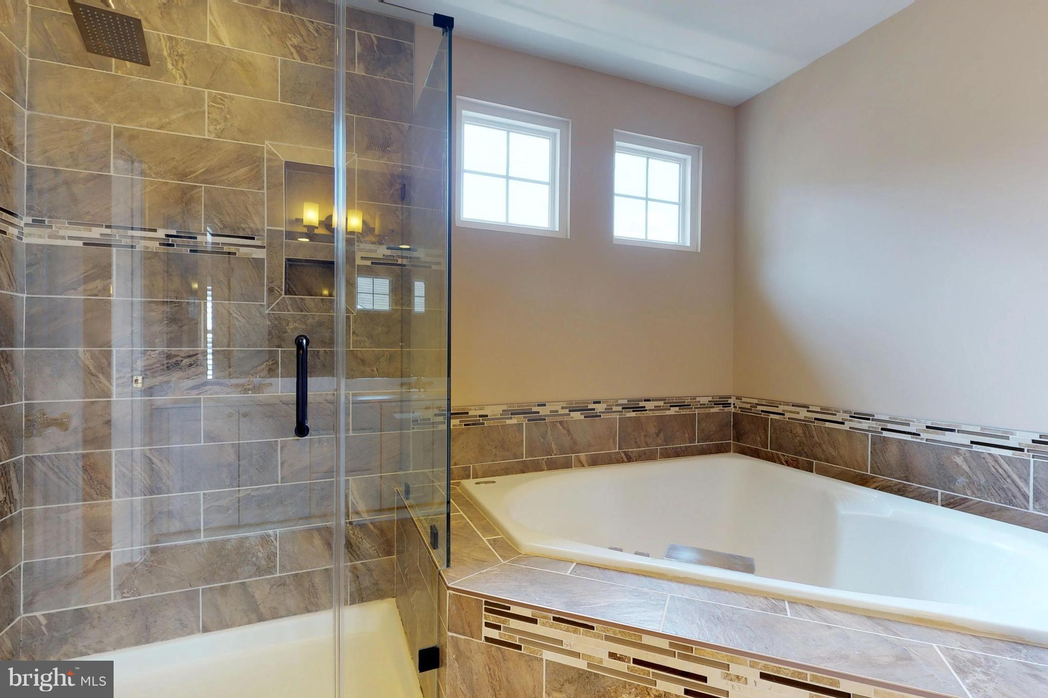 14408 Clubhouse Road Gainesville, VA 20155 - Photo 21 of 30 Bath (Master)