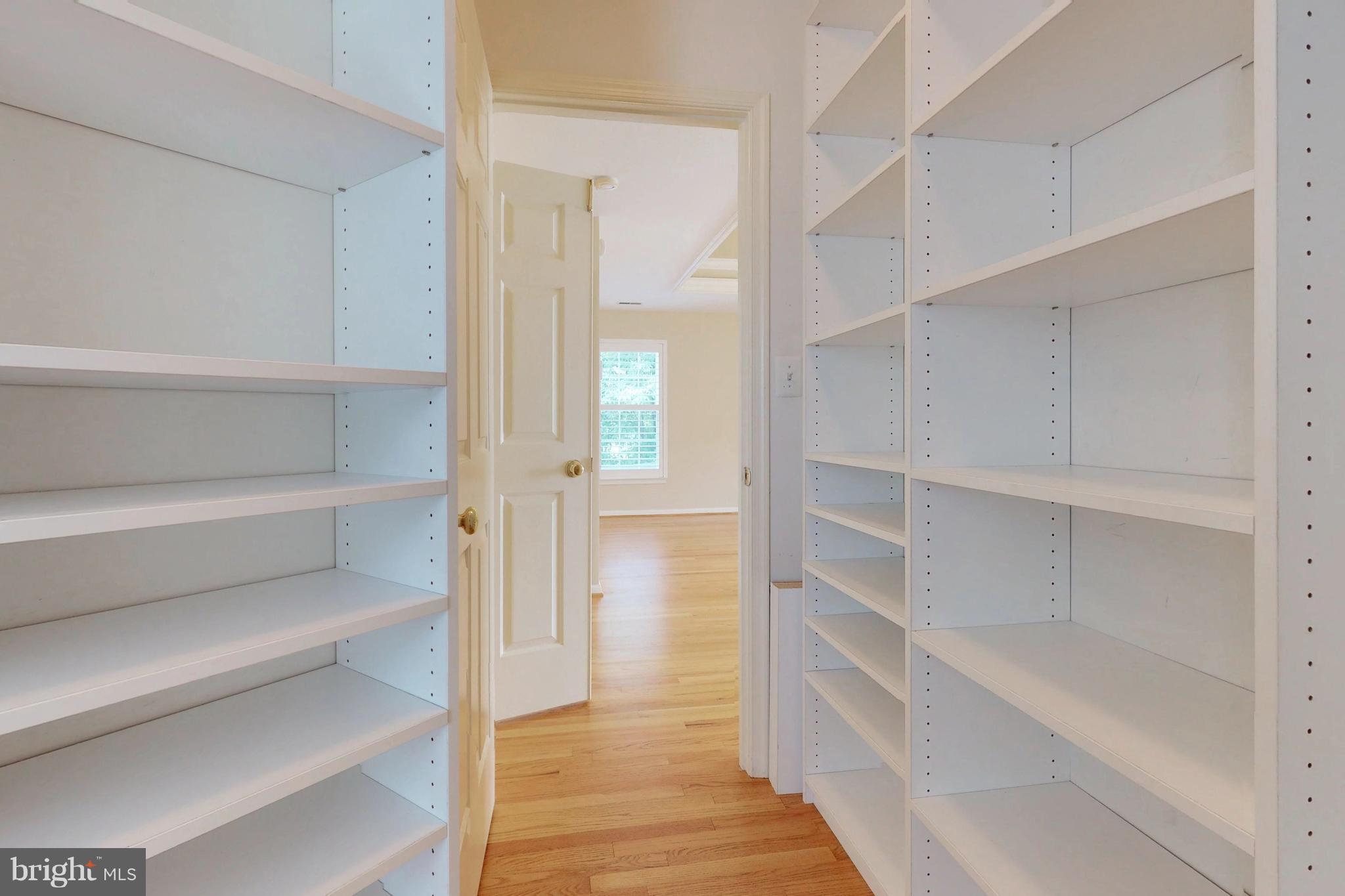 14408 Clubhouse Road Gainesville, VA 20155 - Photo 22 of 30 Custom Closets