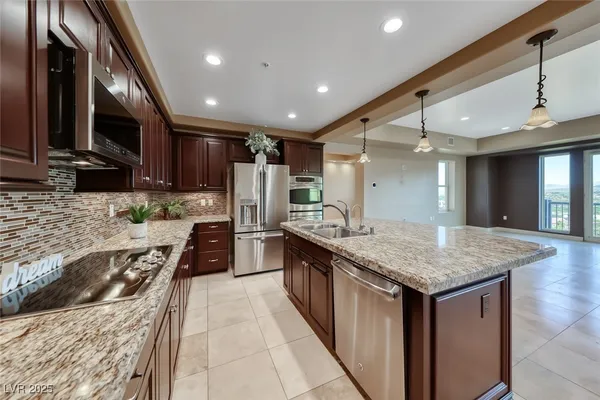 $3,150 | 64 Strada Principale, Unit 405, Henderson, NV 89011