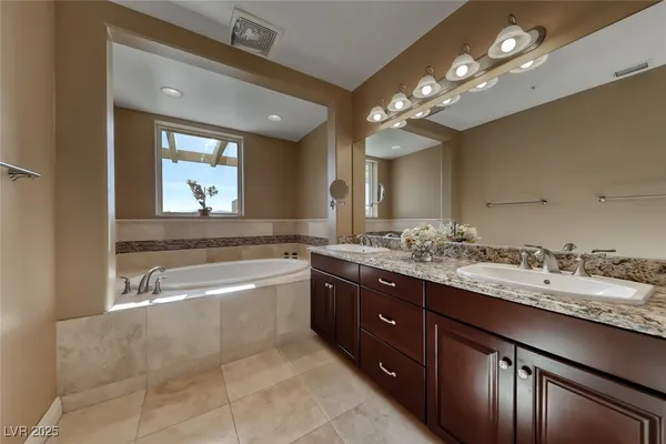 $3,150 | 64 Strada Principale, Unit 405, Henderson, NV 89011