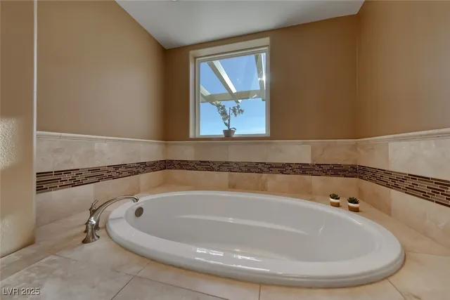 $3,300 | 64 Strada Principale, Unit 405, Henderson, NV 89011