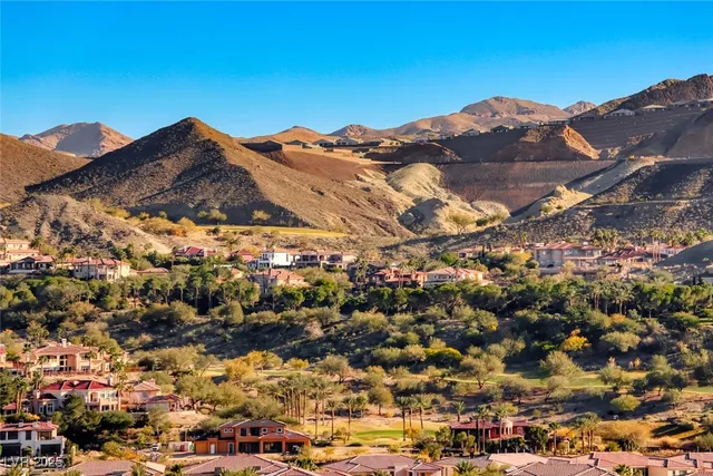 $3,300 | 64 Strada Principale, Unit 405, Henderson, NV 89011