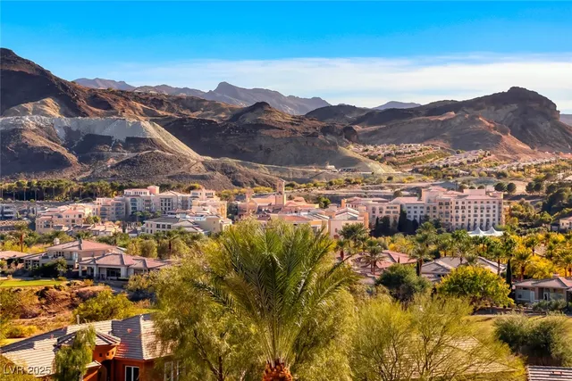 $3,300 | 64 Strada Principale, Unit 405, Henderson, NV 89011