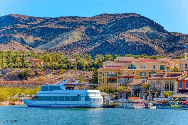 $3,300 | 64 Strada Principale, Unit 405, Henderson, NV 89011