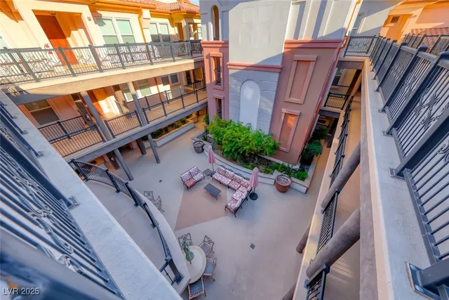 $3,300 | 64 Strada Principale, Unit 405, Henderson, NV 89011