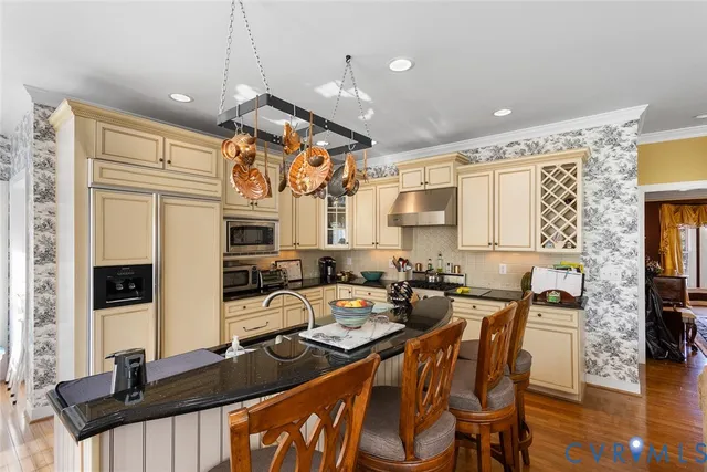 $1,075,000 | 4501 Hickory Lake Court, Glen Allen, VA 23059