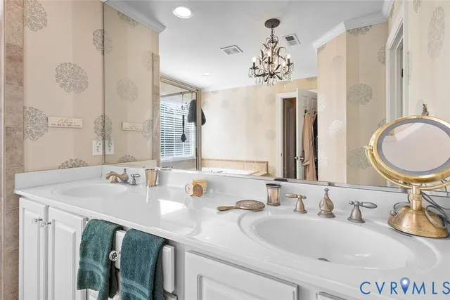 $1,075,000 | 4501 Hickory Lake Court, Glen Allen, VA 23059