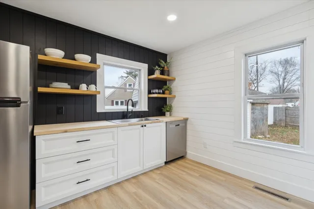 $239,900 | 1741 Fayette Avenue, Beloit, WI 53511