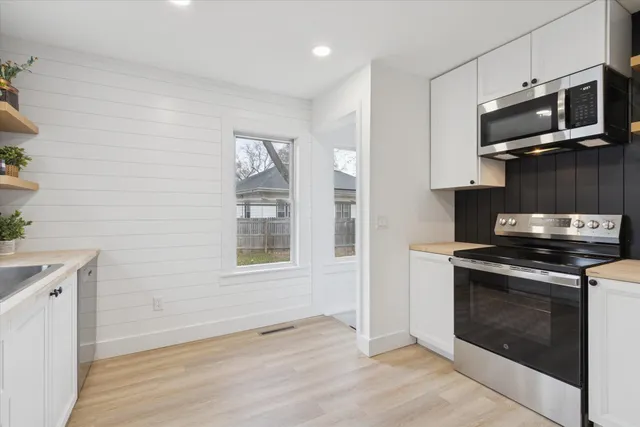 $239,900 | 1741 Fayette Avenue, Beloit, WI 53511