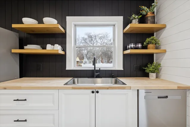 $239,900 | 1741 Fayette Avenue, Beloit, WI 53511