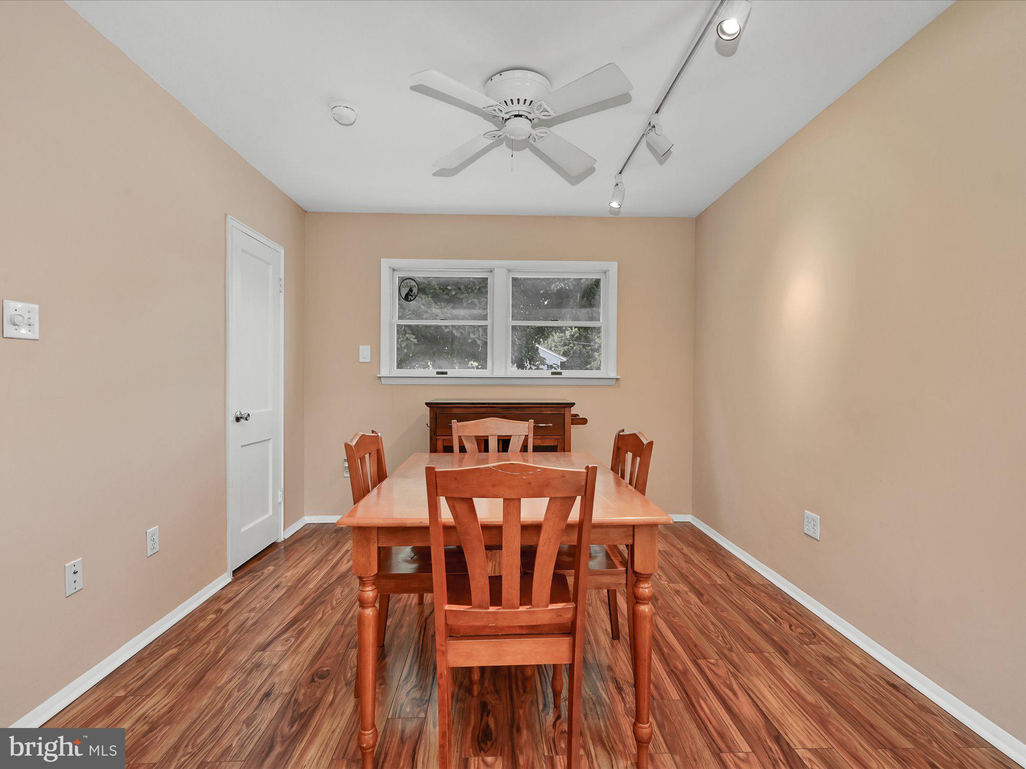 107 Gerald Avenue Reading, PA 19607 - Photo 7 of 27 Dining Room