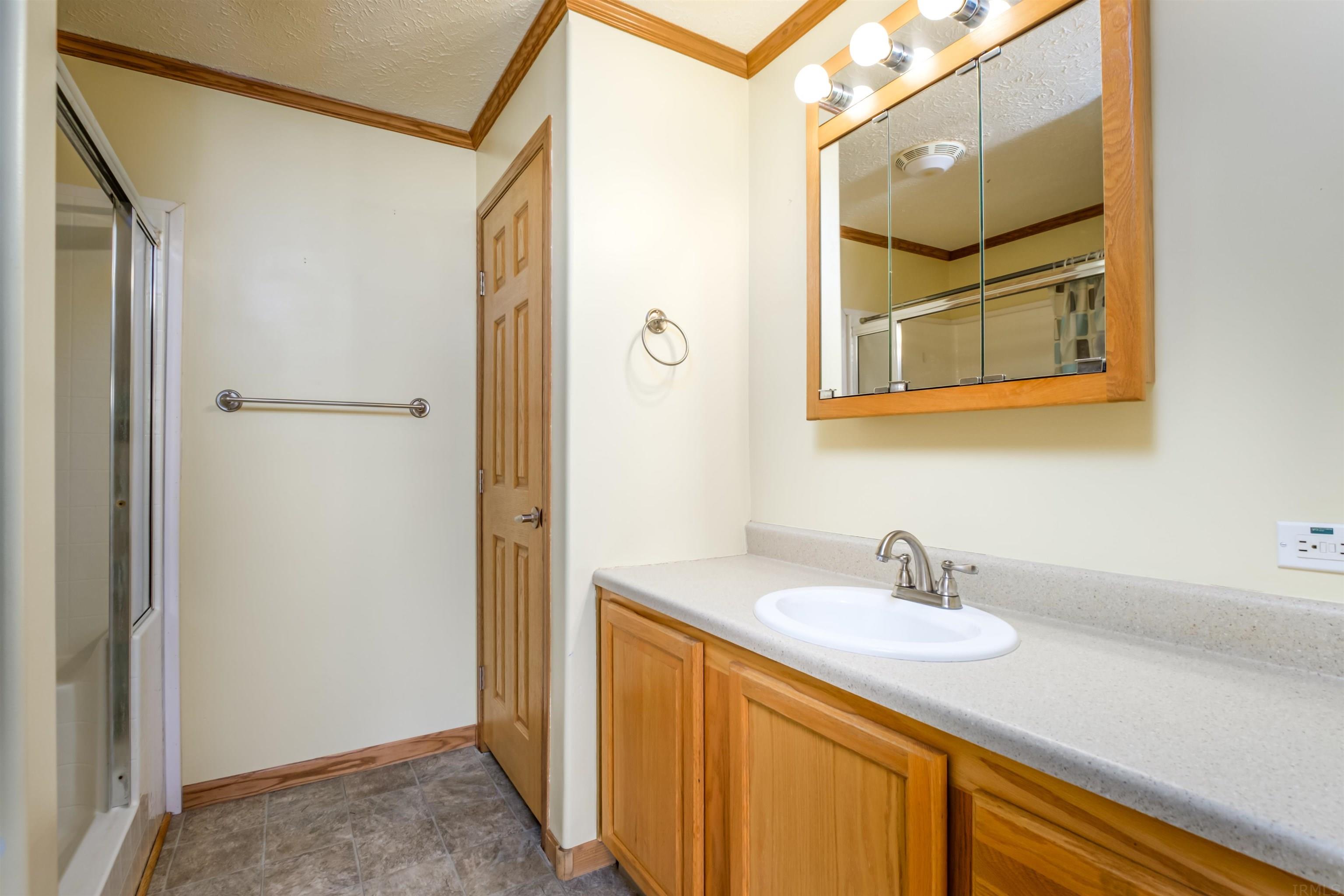 72 Clark Smith Road Mitchell, IN 47446 - Photo 17 of 30 Gallery Image 17