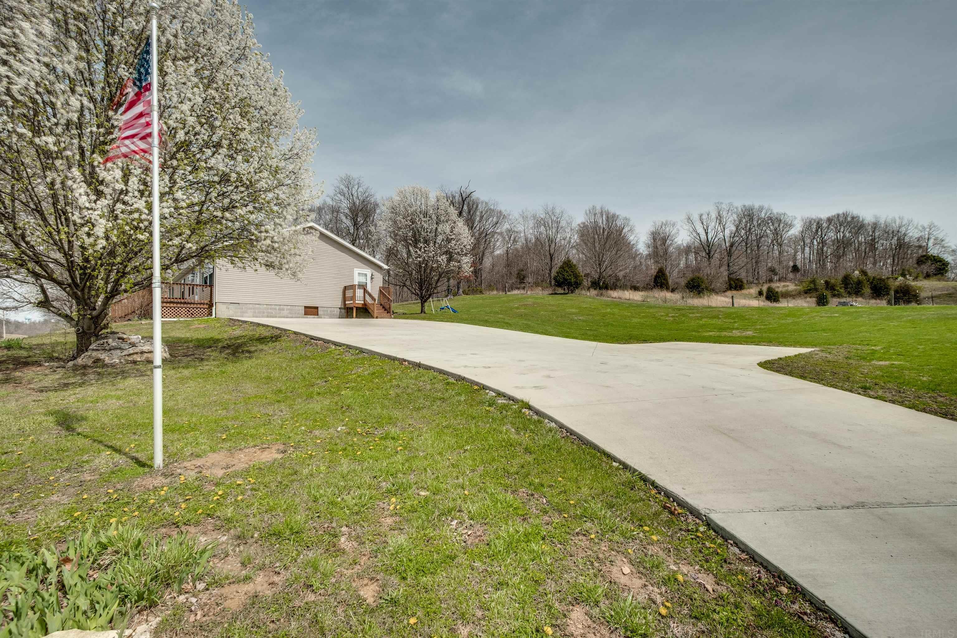 72 Clark Smith Road Mitchell, IN 47446 - Photo 27 of 30 Gallery Image 27