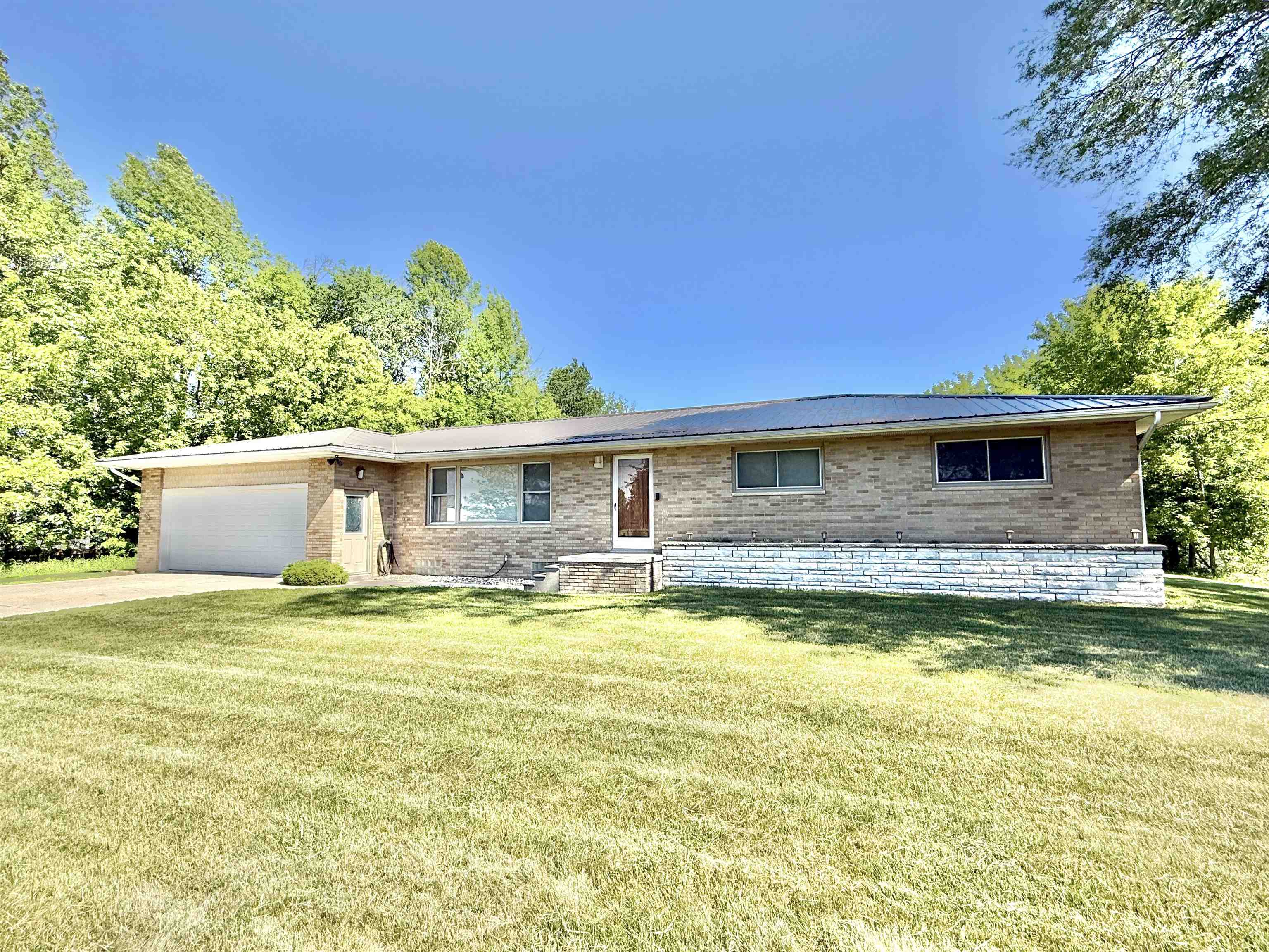 1539 East Linwood Road Linwood, MI 48634 - Photo 3 of 52