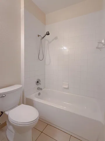 $2,100 | 49 Southeast Sedona Circle, Unit 201, Stuart, FL 34994