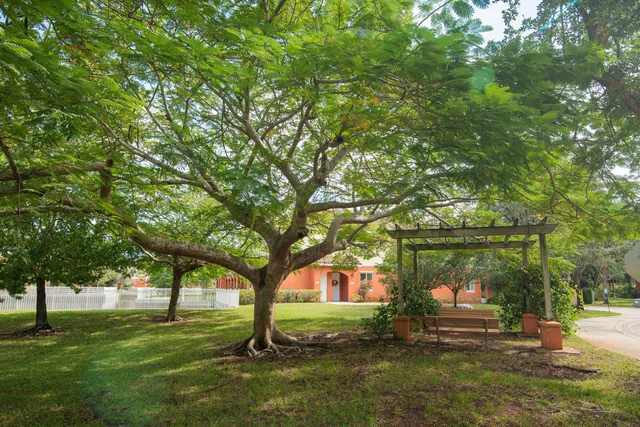 $2,200 | 49 Southeast Sedona Circle, Unit 201, Stuart, FL 34994