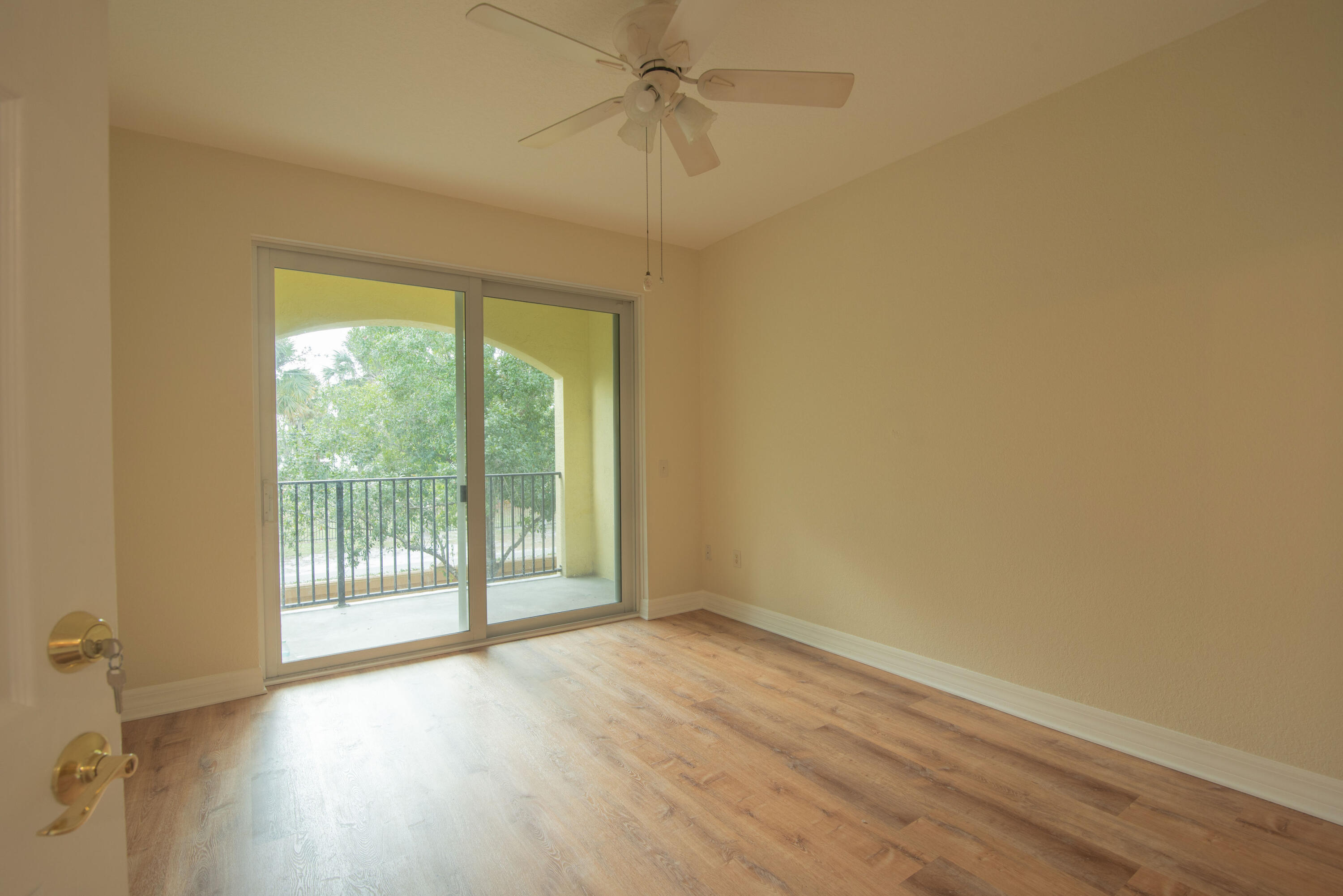 49 Southeast Sedona Circle, Unit 201 Stuart, FL 34994 - Photo 6 of 18 E75_7629