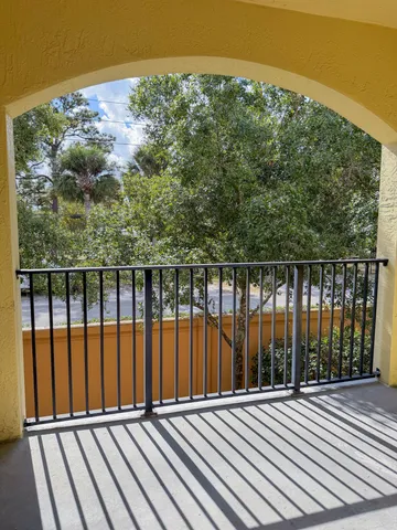 $2,200 | 49 Southeast Sedona Circle, Unit 201, Stuart, FL 34994