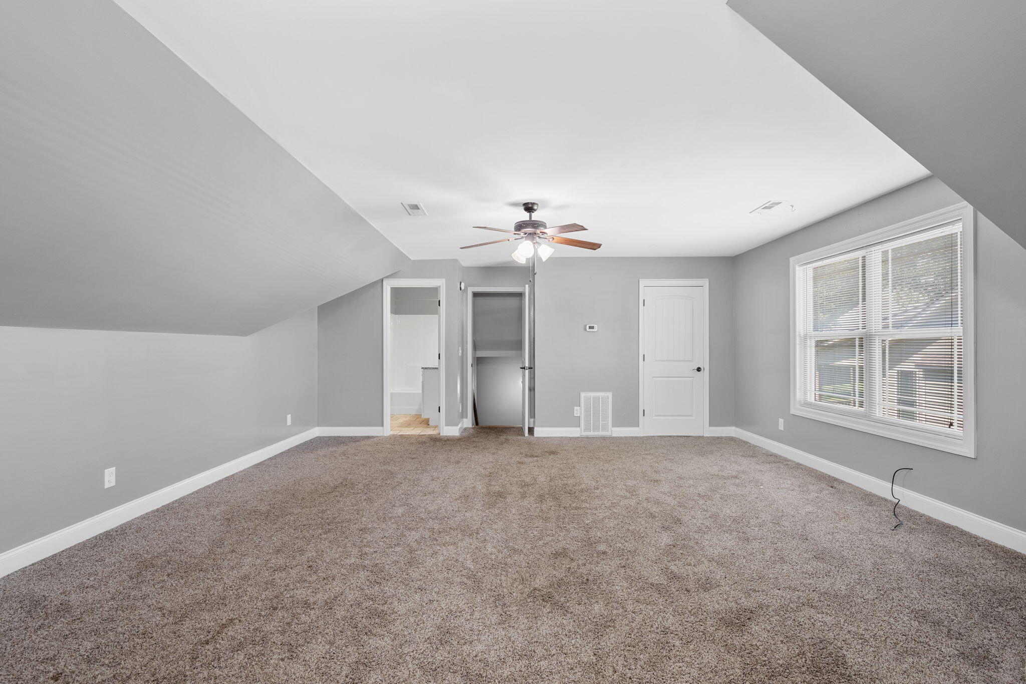 8208 Igou Gap Road Chattanooga, TN 37421 - Photo 32 of 52 5-web-or-mls-DSC_1772-71