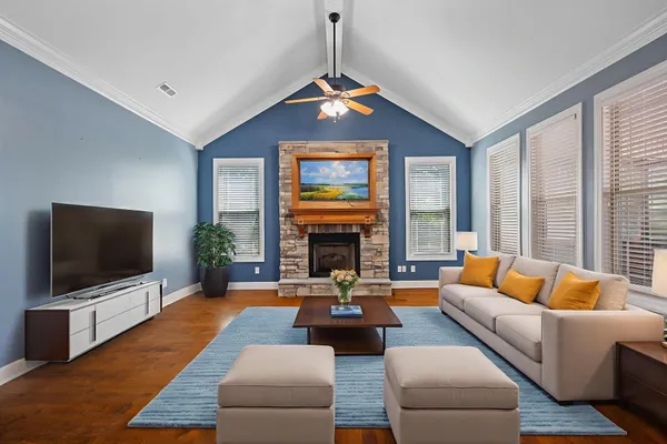 $449,900 | 8208 Igou Gap Road, Chattanooga, TN 37421