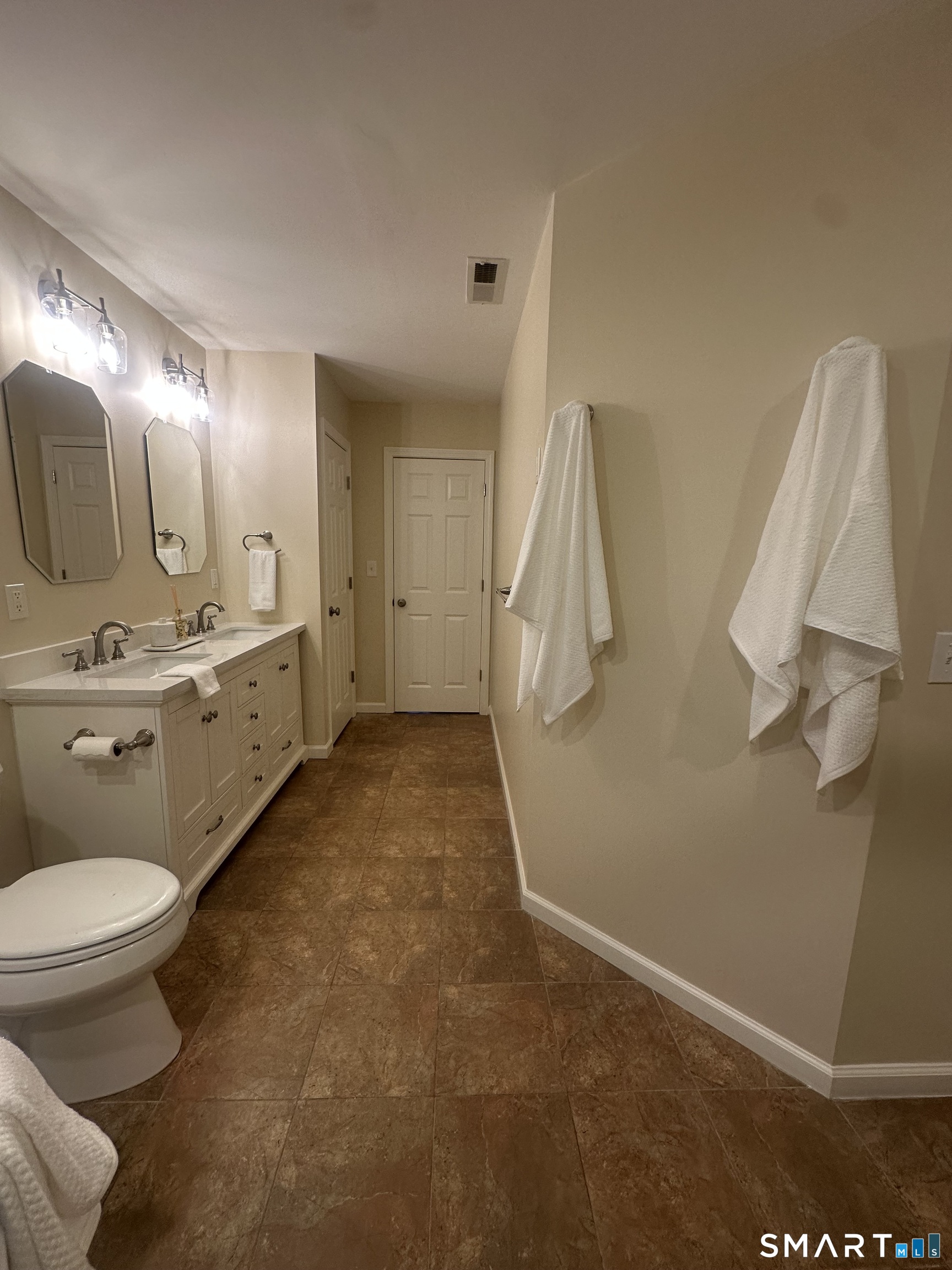 198 Green Hill Road Madison, CT 06443 - Photo 14 of 26