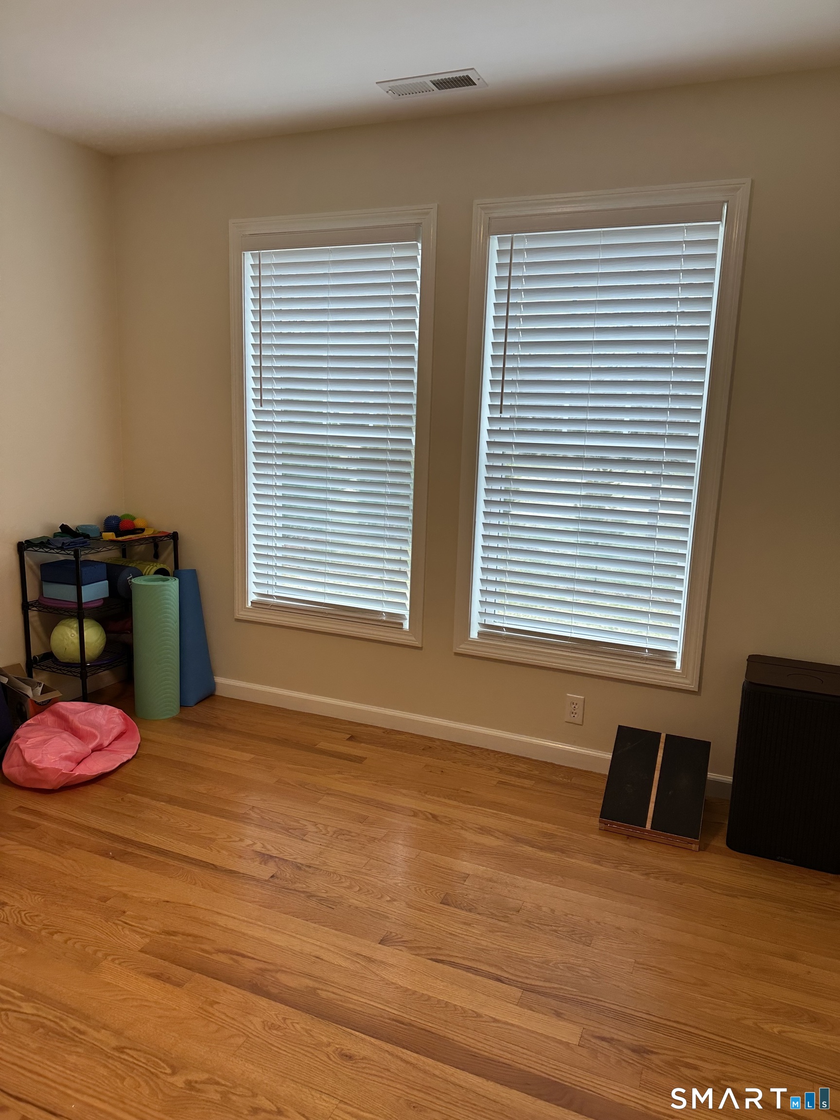 198 Green Hill Road Madison, CT 06443 - Photo 2 of 26 a view of a room with toys and toys