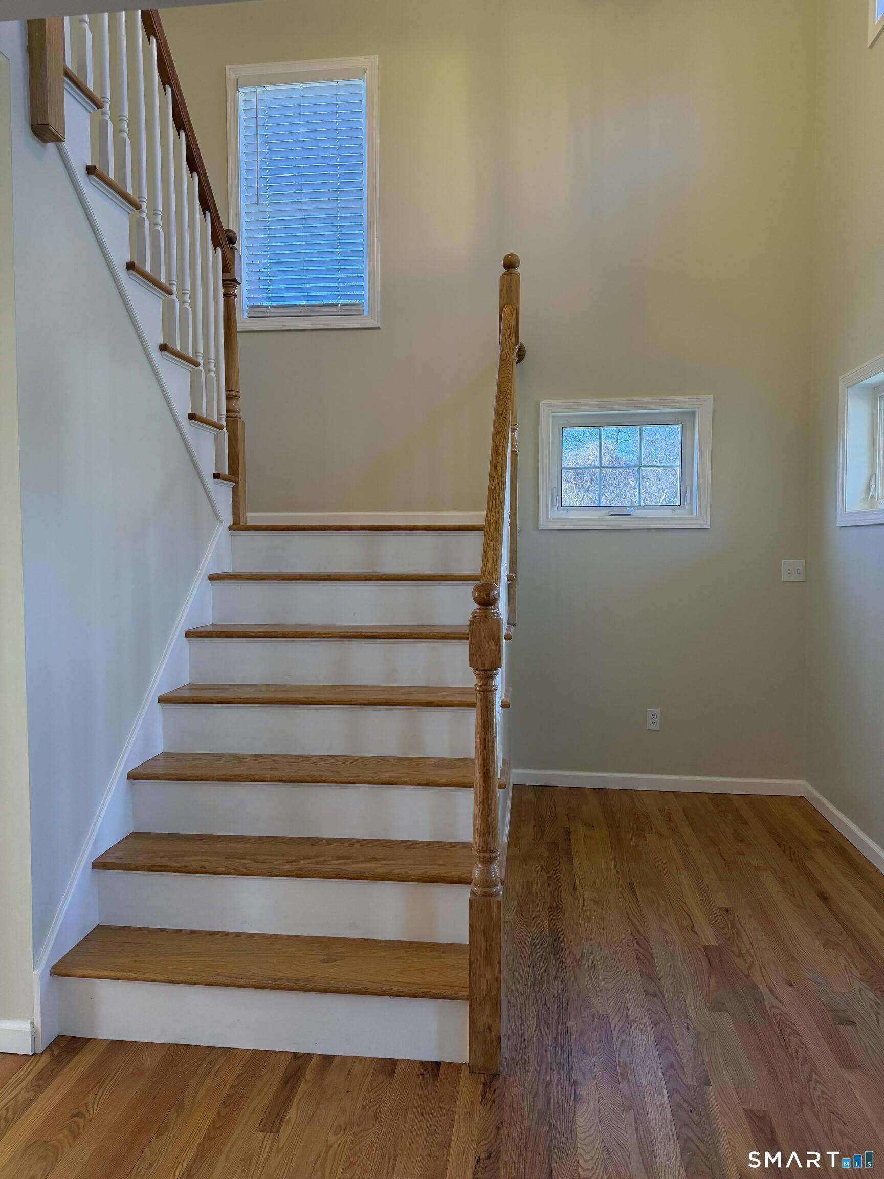 198 Green Hill Road Madison, CT 06443 - Photo 22 of 26 a view of entryway