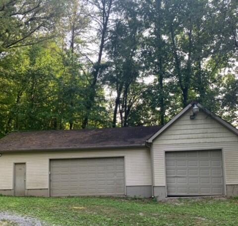 1993 East Wolf Valley Road Heiskell, TN 37754 - Photo 8 of 9 Shed