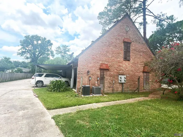 $169,000 | 268 Steele Boulevard, Unit 268, Baton Rouge, LA 70806
