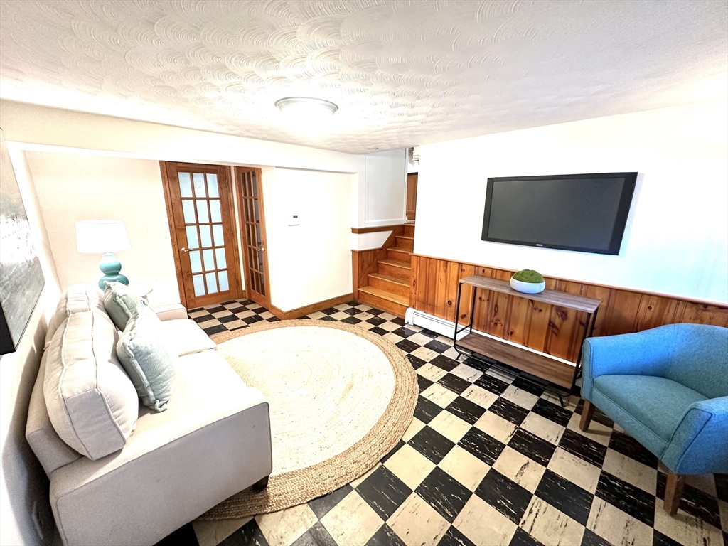 34 Ridgewood Road Westwood, MA 02090 - Photo 13 of 31