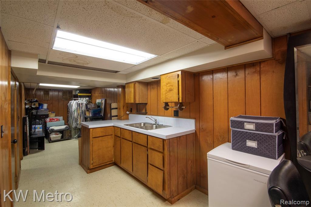 8401 18 18 Mile Road, Unit 253 Sterling Heights, MI 48313 - Photo 8 of 9