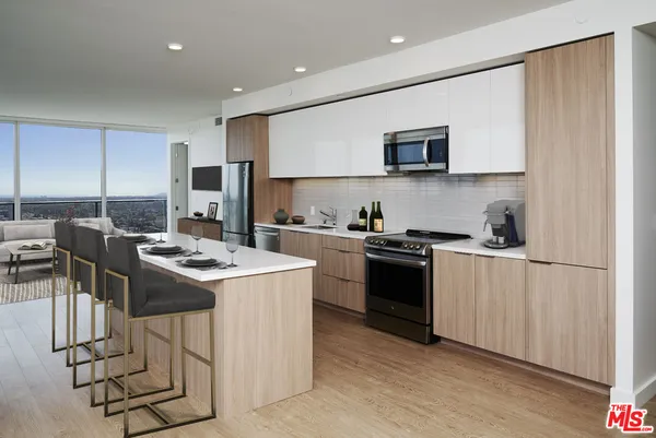 $12,925 | 11750 Wilshire Boulevard, Unit 3202, Los Angeles, CA 90025