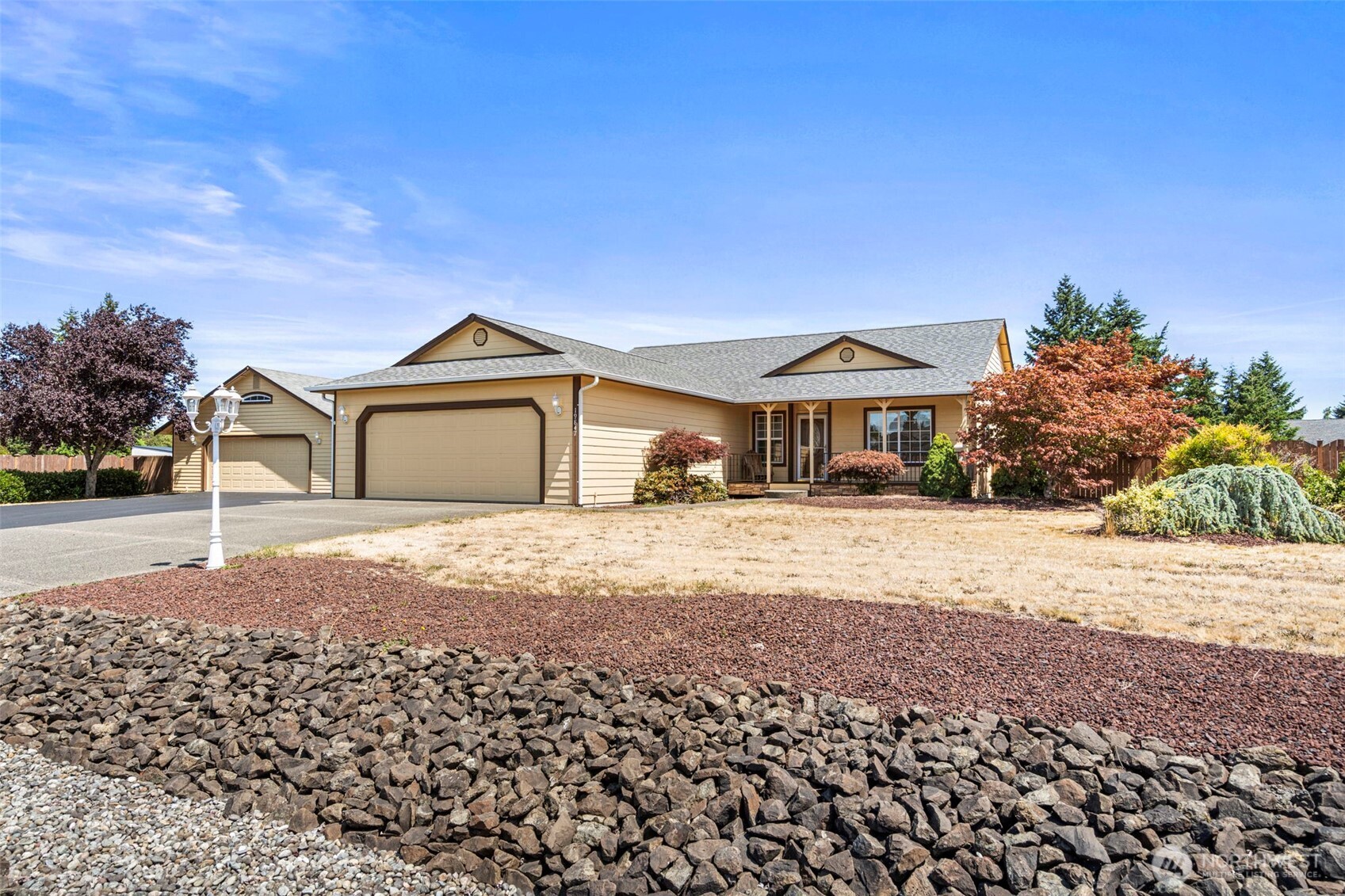 19847 Tahoma Circle Southwest Rochester, WA 98579 - Photo 3 of 29 Gallery Image 3