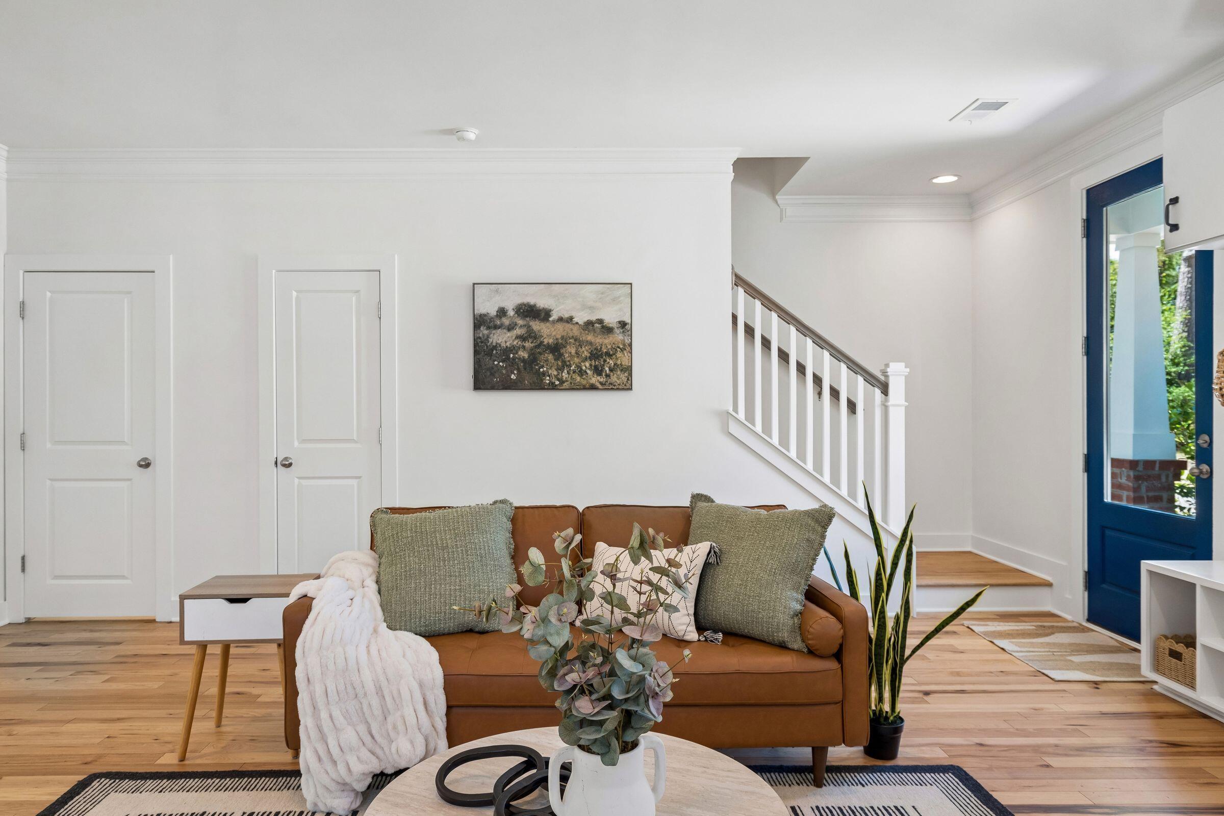 485 Fort Johnson Road Charleston, SC 29412 - Photo 7 of 79 Living Room