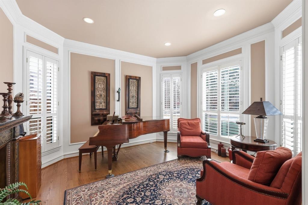 3413 Lantz Circle Plano, TX 75025 - Photo 6 of 38 a living room with furniture and floor to ceiling windows