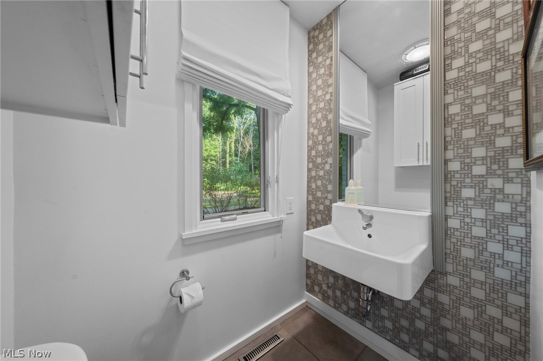 3305 Roundwood Road Hunting Valley, OH 44022 - Photo 39 of 50 Gallery Image 39