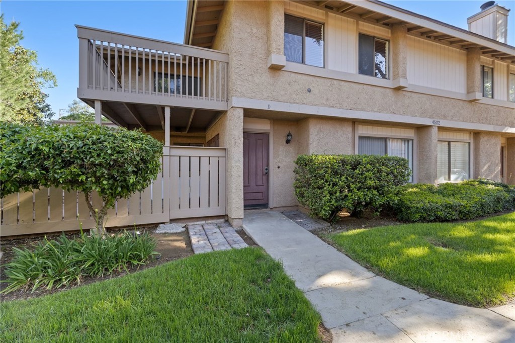 4502 Lubbock Drive, Unit D Simi Valley, CA 93063 - Photo 8 of 37