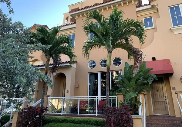 $4,500 | 505 Mandalay Avenue, Unit 72, Clearwater Beach, FL 33767