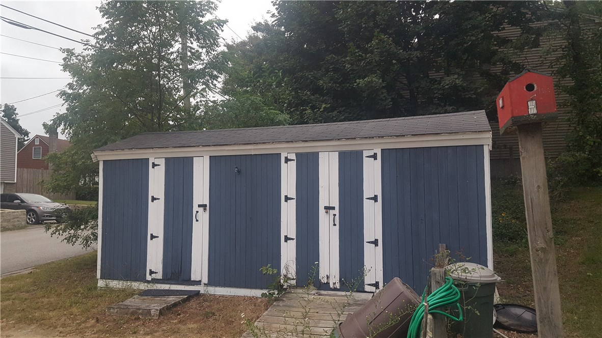 113 Arnold Road Coventry, RI 02816 - Photo 25 of 29