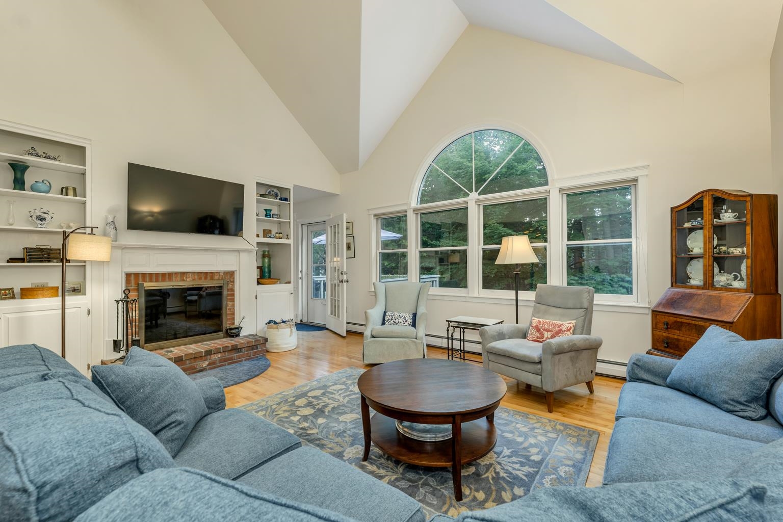 15 Hickory Road Wolfeboro, NH 03894 - Photo 3 of 38